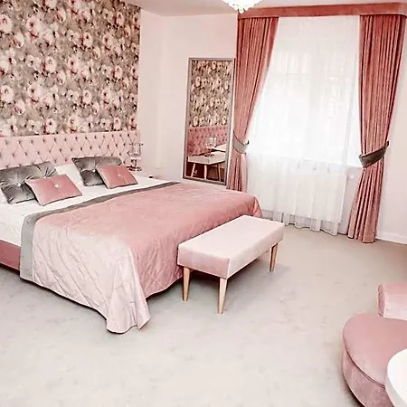 Basniowa Hotel 3*