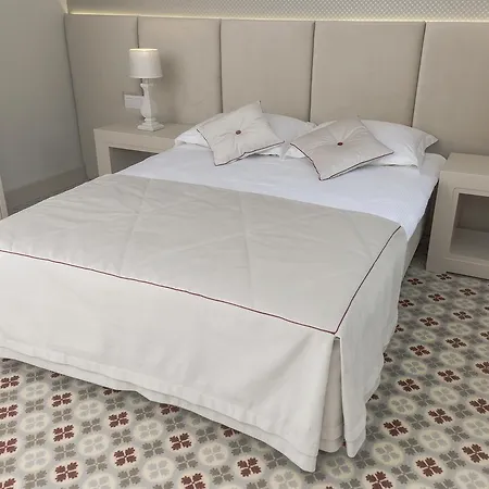 Hotel Basniowa 3*